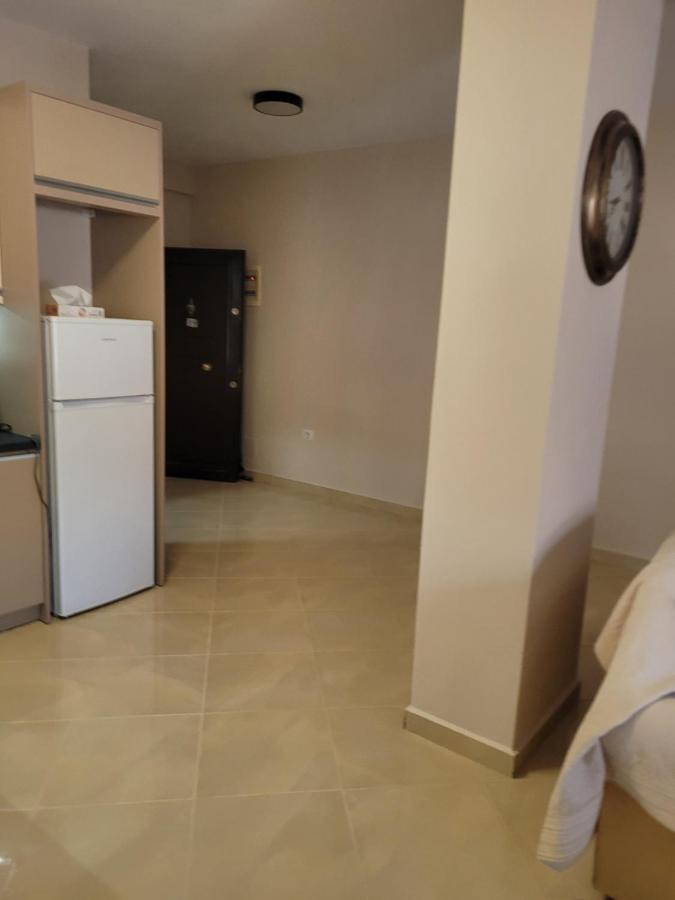 Marina Apartment Sarandë Exterior foto