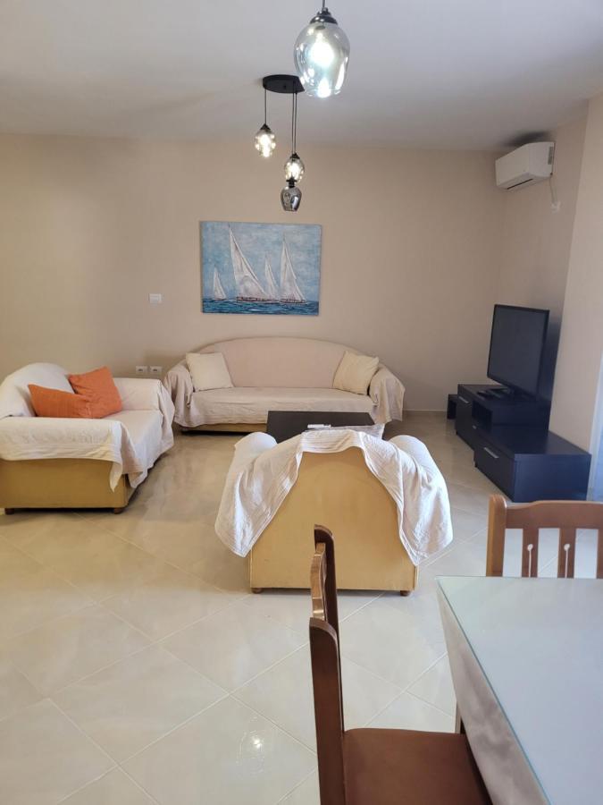 Marina Apartment Sarandë Exterior foto
