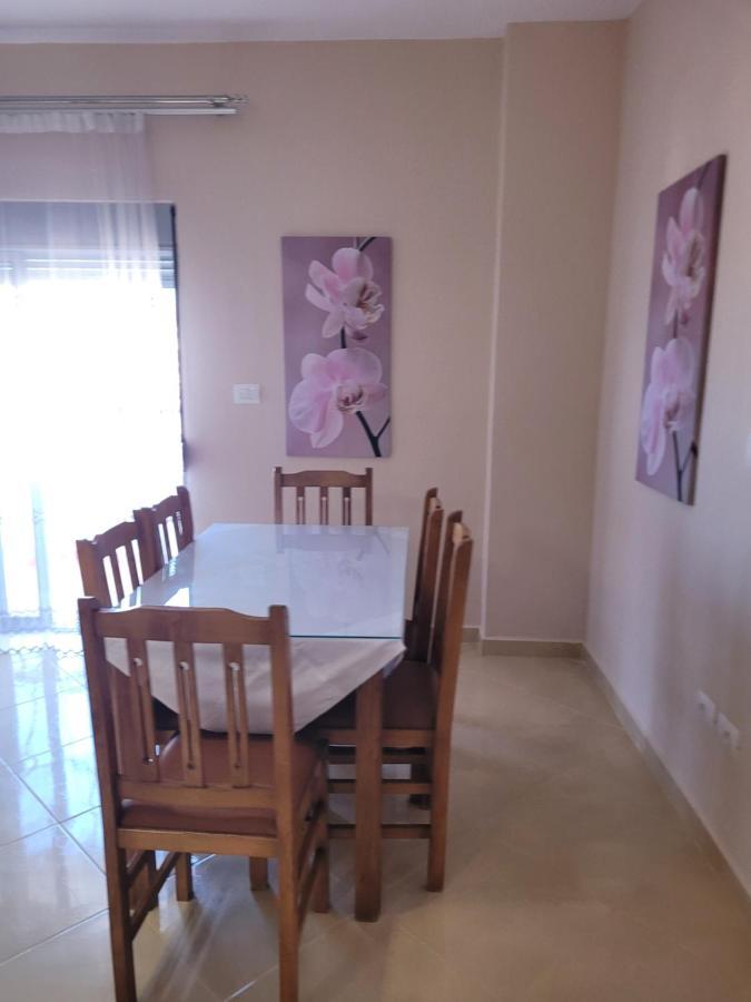 Marina Apartment Sarandë Exterior foto