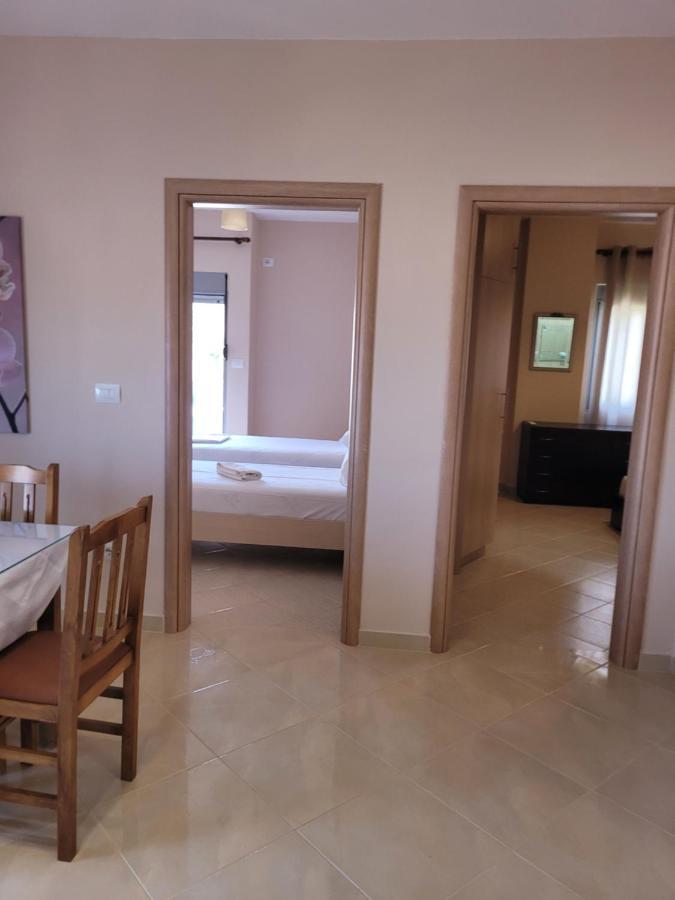 Marina Apartment Sarandë Exterior foto